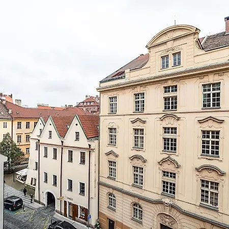 Classic Old Town Apartment
